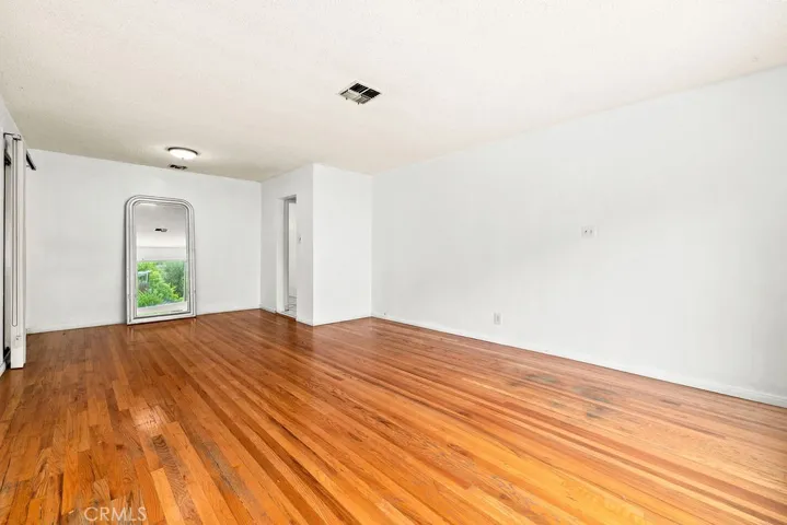 2012 Barnett, Los Angeles, California 90032