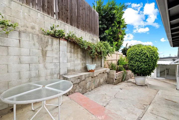2012 Barnett, Los Angeles, California 90032