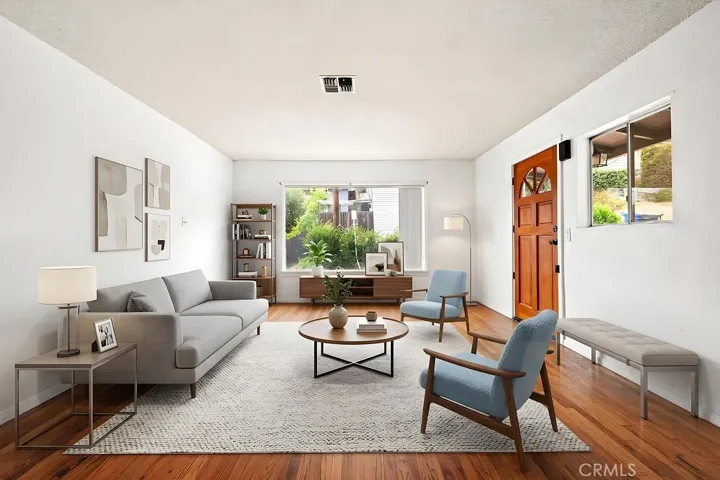 Livingroom Virtual Staging