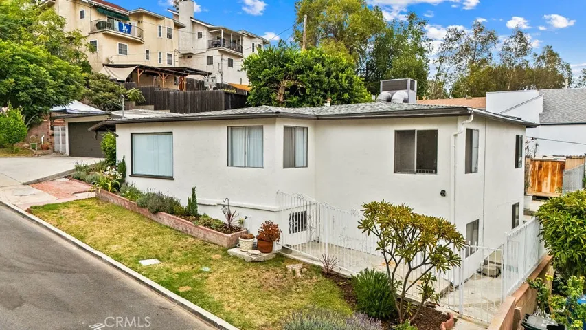 2012 Barnett, Los Angeles, California 90032