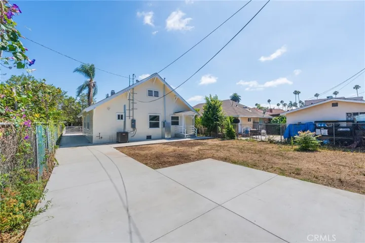 2041 W 29th Place, Los Angeles, California 90018