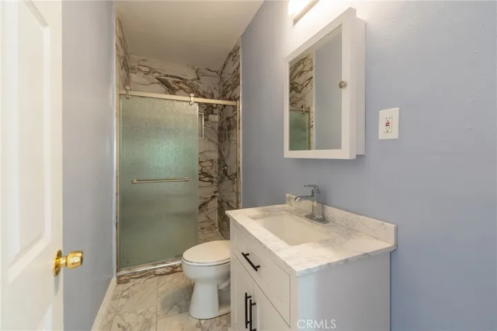 2041 W 29th Place, Los Angeles, California 90018