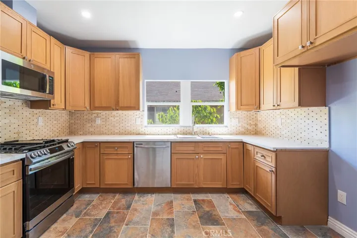 2041 W 29th Place, Los Angeles, California 90018