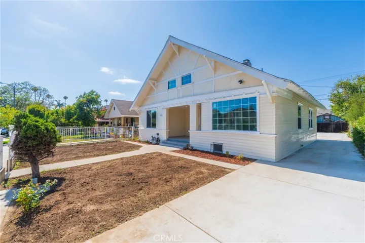 2041 W 29th Place, Los Angeles, California 90018