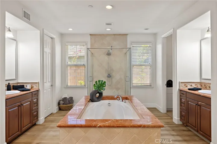 5 Drackert, Ladera Ranch, California 92694