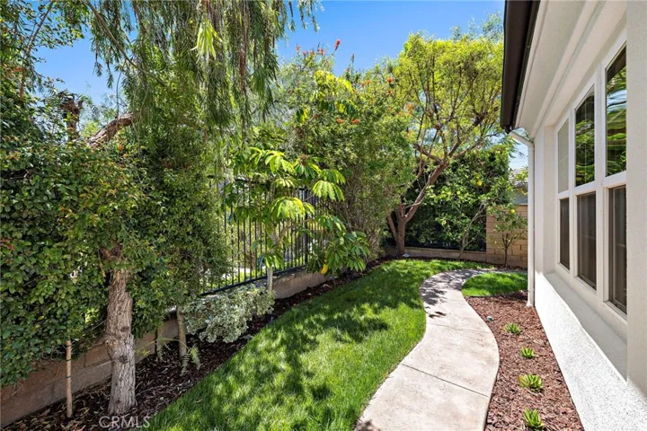 5 Drackert, Ladera Ranch, California 92694