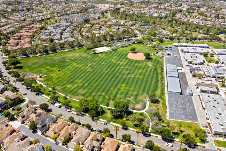 5 Drackert, Ladera Ranch, California 92694