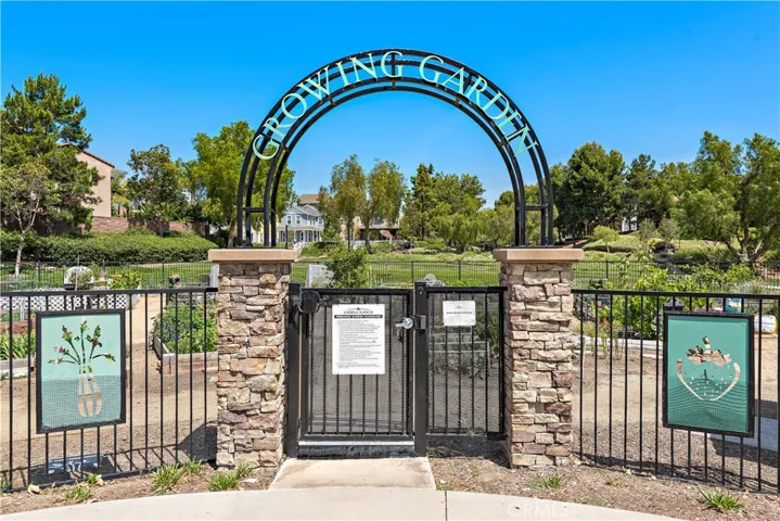 5 Drackert, Ladera Ranch, California 92694