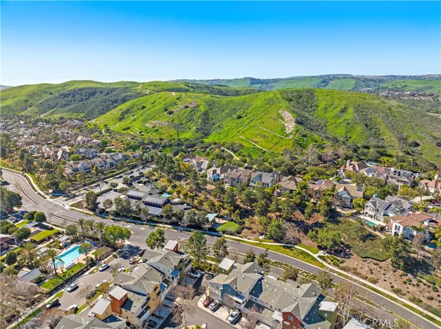 5 Drackert, Ladera Ranch, California 92694