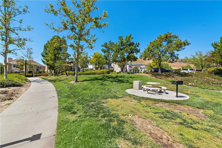 5 Drackert, Ladera Ranch, California 92694
