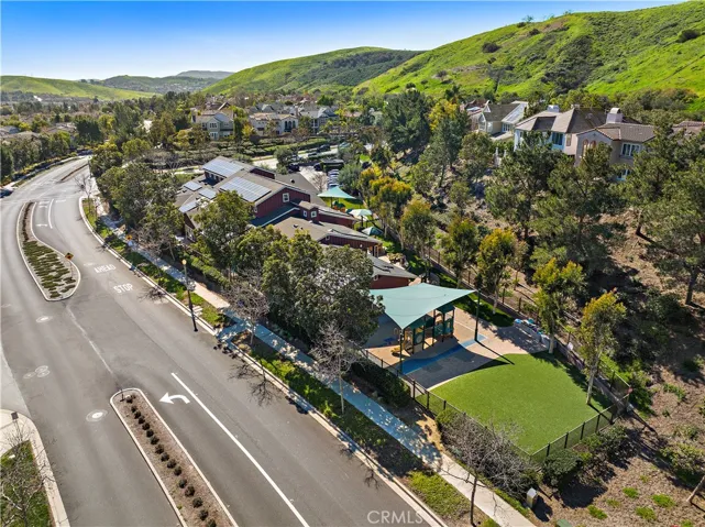 5 Drackert, Ladera Ranch, California 92694