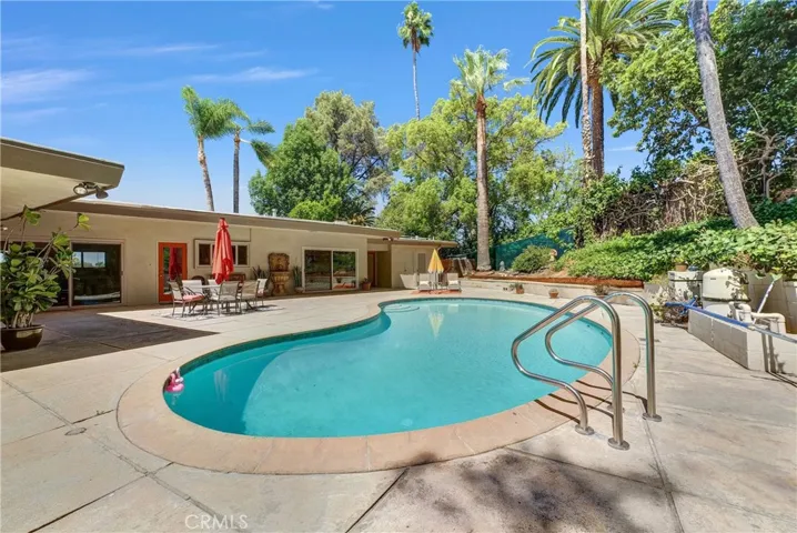 5008 Myrtle Ave., Riverside, California 92506