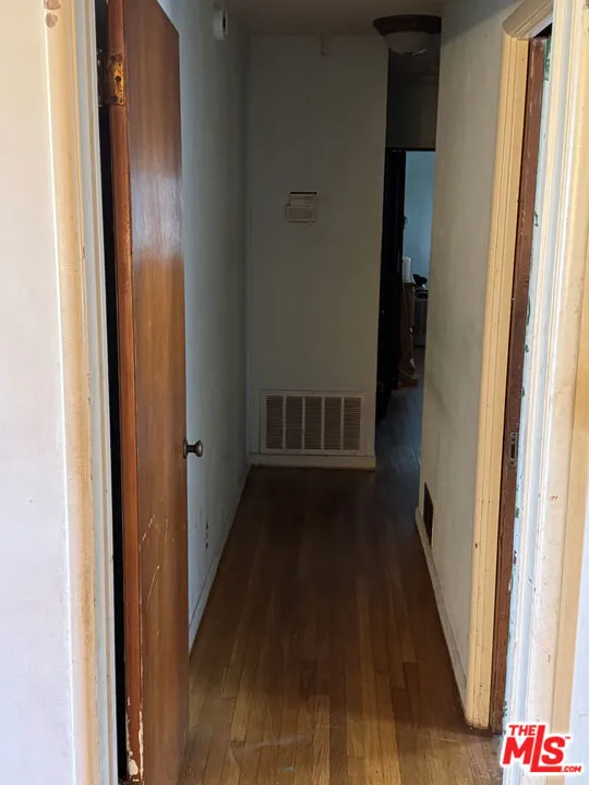 3965 Palm Avenue, Lynwood, California 90262 — photo 4