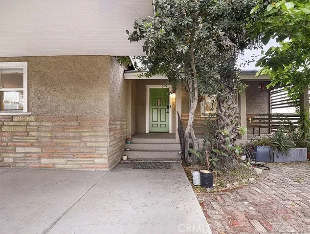 11757 Arminta Street, North Hollywood, California 91605