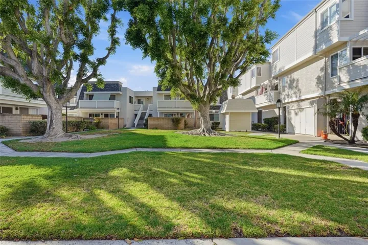 125 W South, Anaheim, California 92805