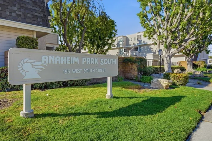 125 W South, Anaheim, California 92805