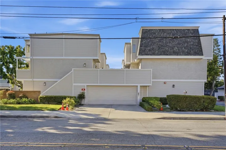 125 W South, Anaheim, California 92805