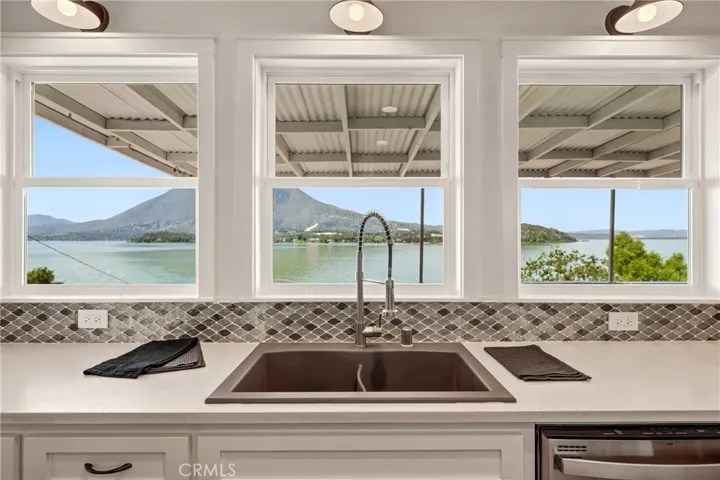 9175 Glenhaven, Glenhaven, California 95443