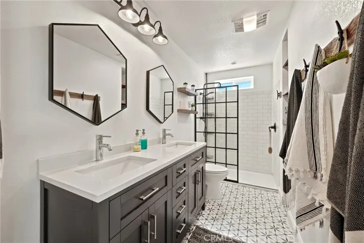 9175 Glenhaven, Glenhaven, California 95443