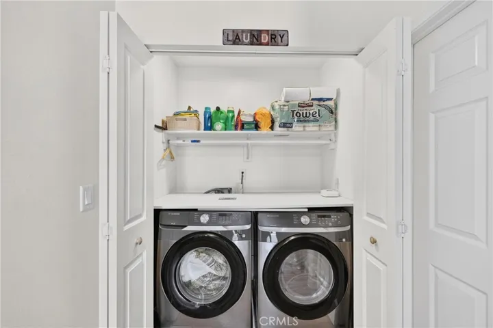 INSIDE LAUNDRY