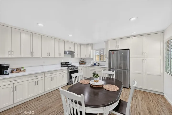 BACK HOUSE KITCHEN