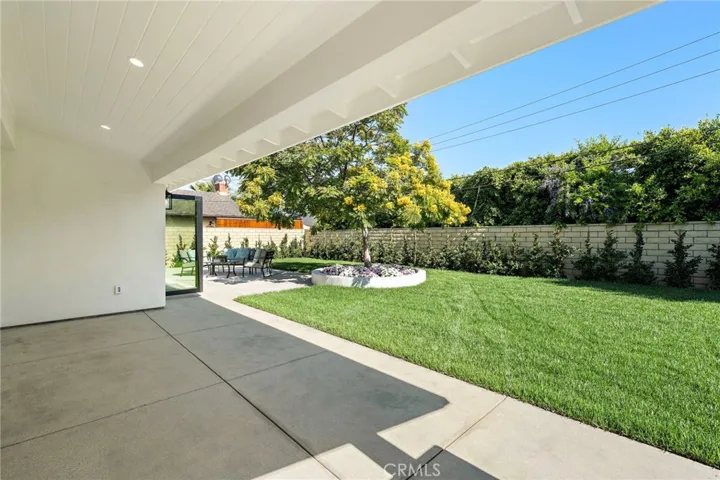 9072 Niguel Circle, Huntington Beach, California 92646