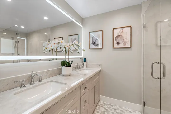 9072 Niguel Circle, Huntington Beach, California 92646