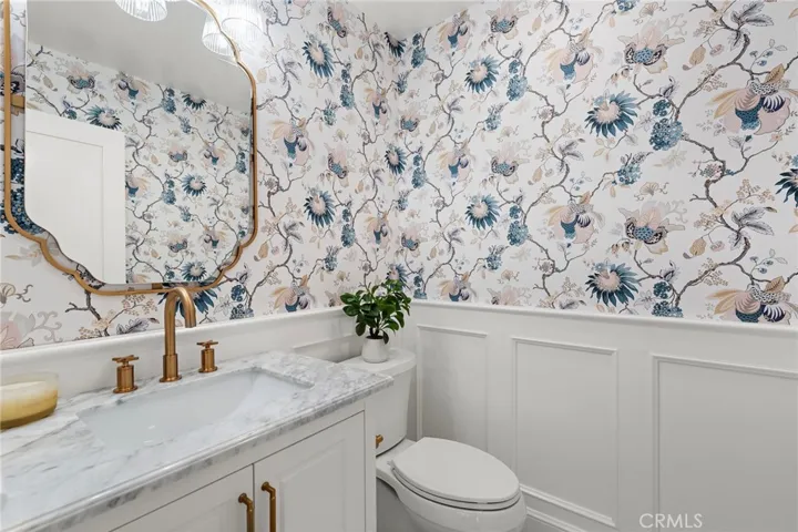 9072 Niguel Circle, Huntington Beach, California 92646