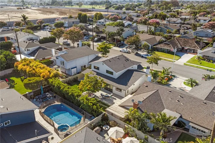 9072 Niguel Circle, Huntington Beach, California 92646