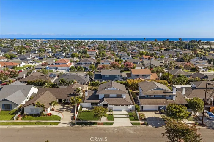9072 Niguel Circle, Huntington Beach, California 92646