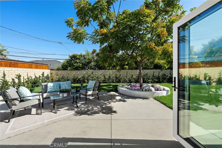 9072 Niguel Circle, Huntington Beach, California 92646
