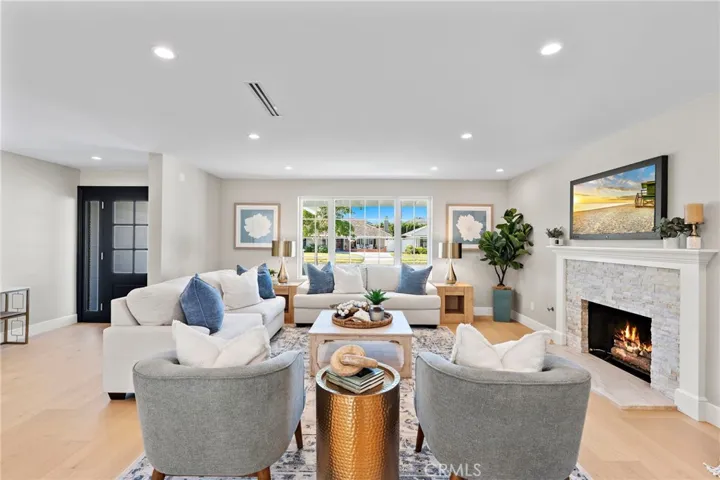 9072 Niguel Circle, Huntington Beach, California 92646