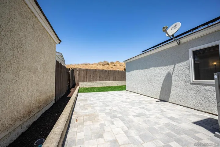 27969 Hillpointe, Menifee, California 92585