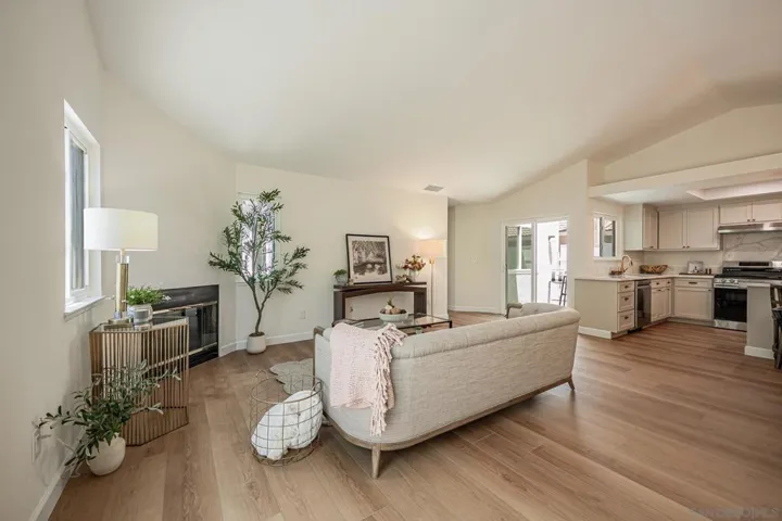 27969 Hillpointe, Menifee, California 92585