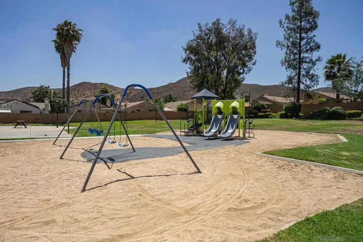 27969 Hillpointe, Menifee, California 92585