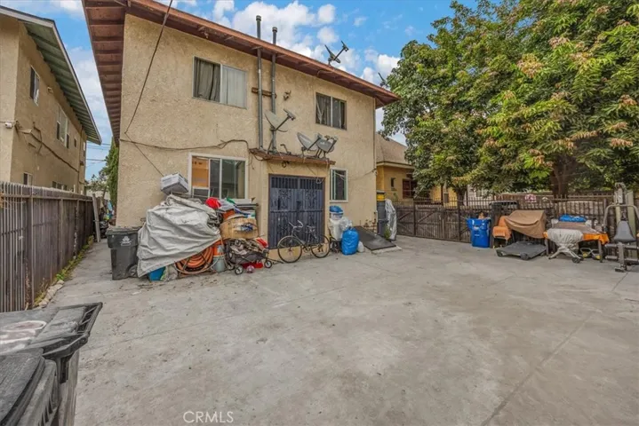 158 W Martin Luther King Jr, Los Angeles, California 90037