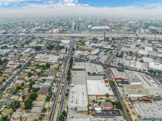 158 W Martin Luther King Jr, Los Angeles, California 90037