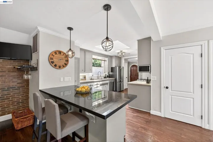 Breakfast Bar