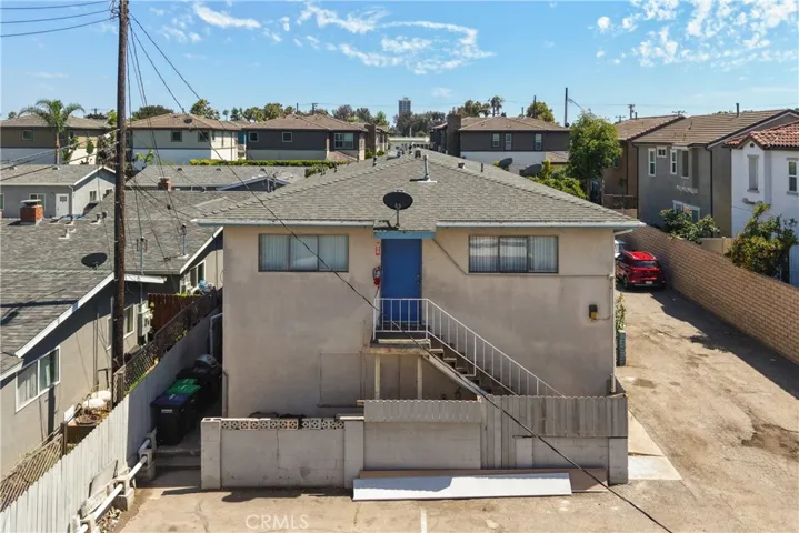681 Victoria, Costa Mesa, California 92627