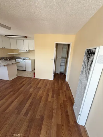 681 Victoria, Costa Mesa, California 92627