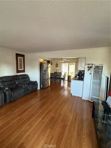 681 Victoria, Costa Mesa, California 92627