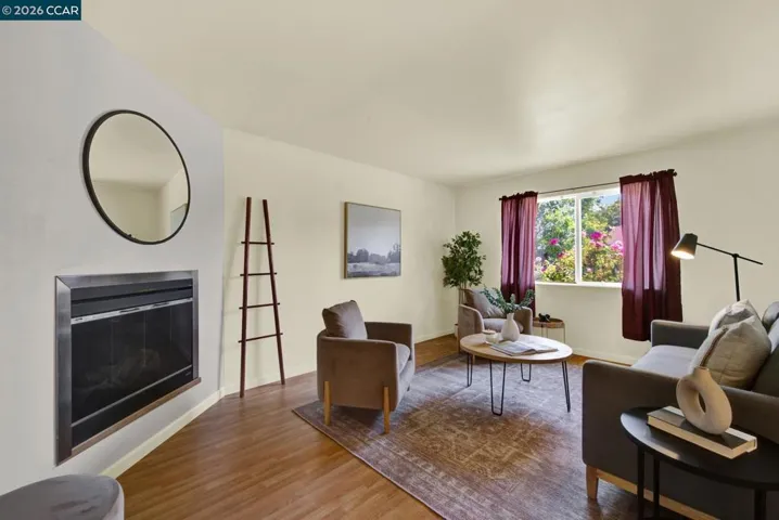 221 Eric Cir, Galt, California 95632