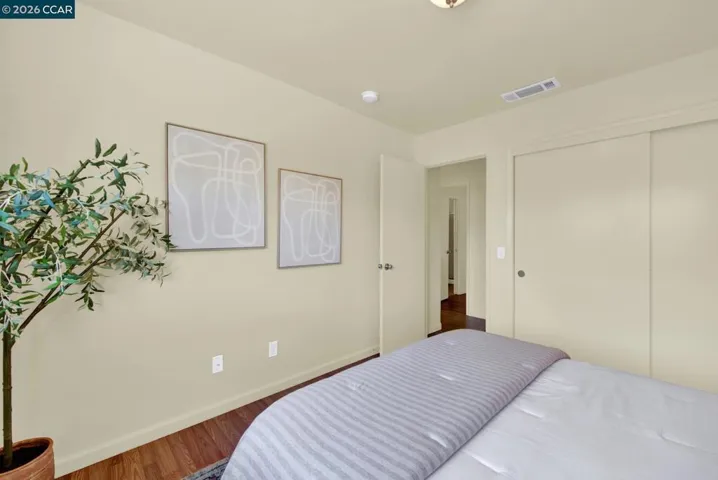 221 Eric Cir, Galt, California 95632