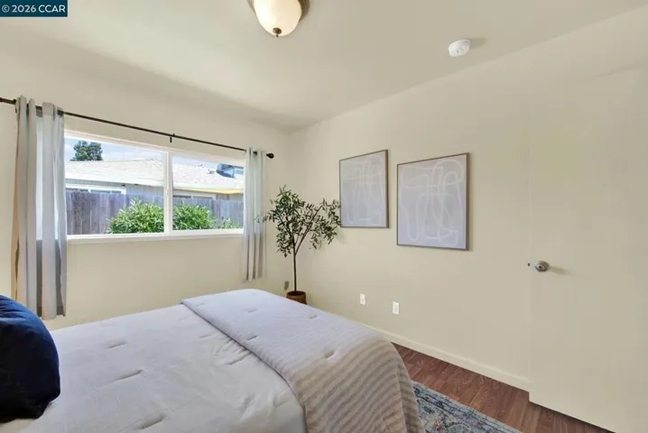 221 Eric Cir, Galt, California 95632