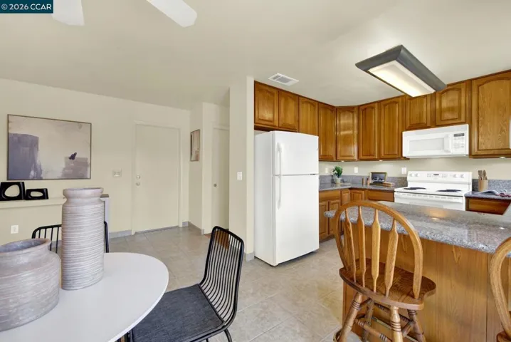221 Eric Cir, Galt, California 95632