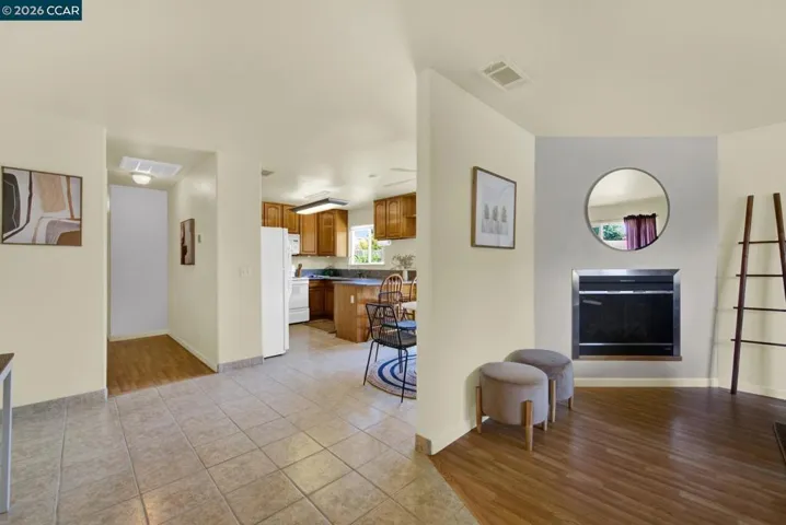 221 Eric Cir, Galt, California 95632