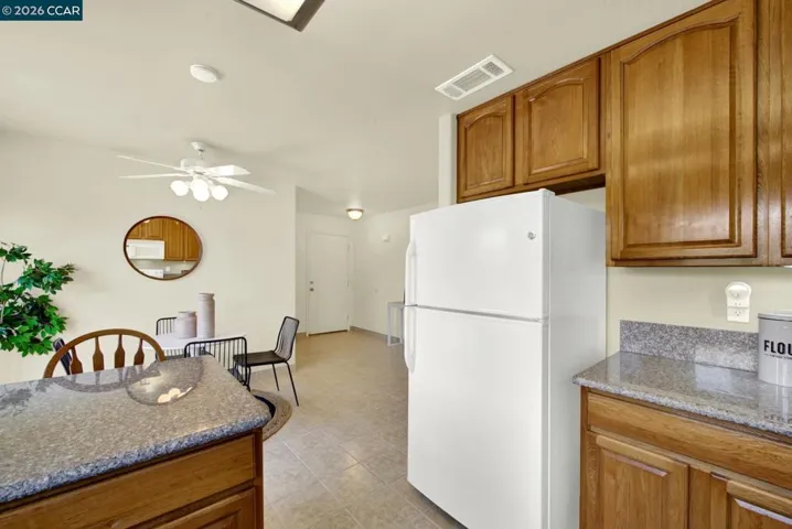 221 Eric Cir, Galt, California 95632