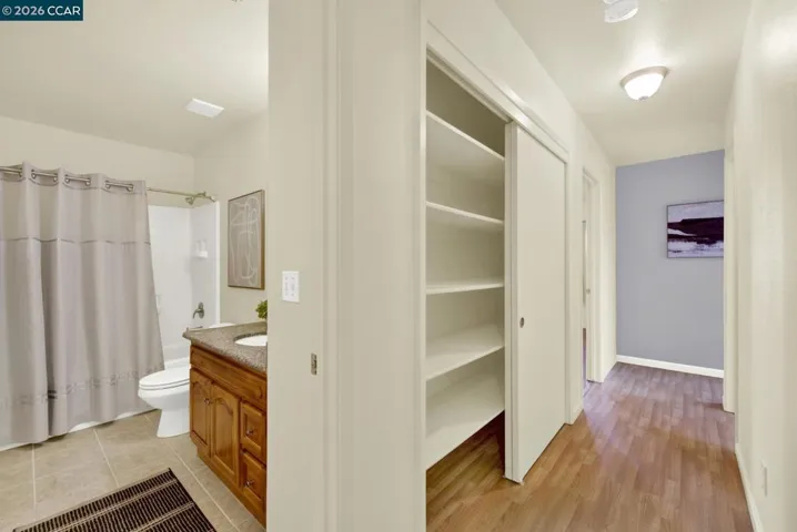 221 Eric Cir, Galt, California 95632