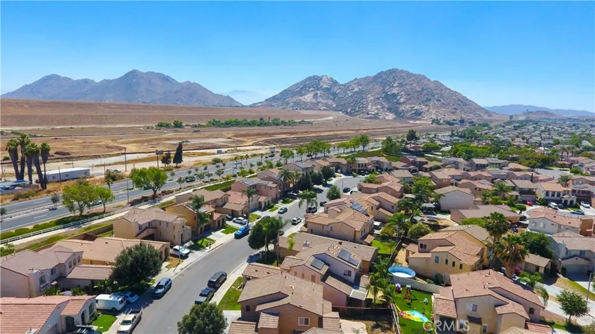 1441 Albillo, Perris, California 92571
