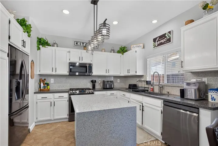 1441 Albillo, Perris, California 92571